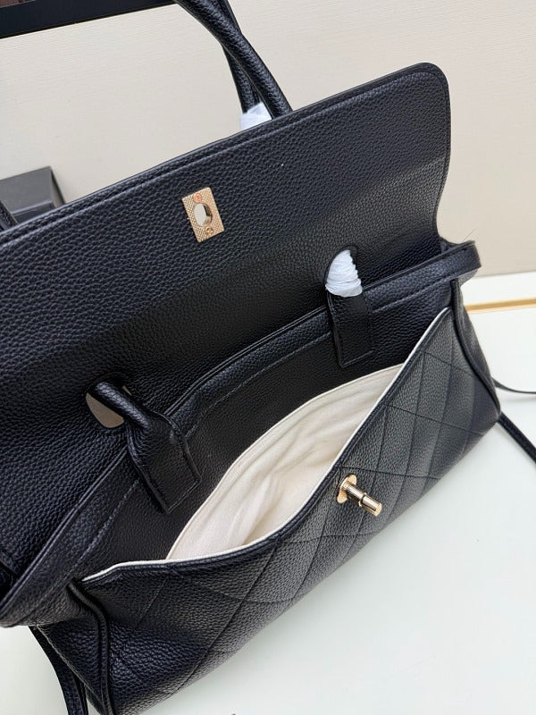 LCP136  Bag 33-17-13CM Shoulder bag