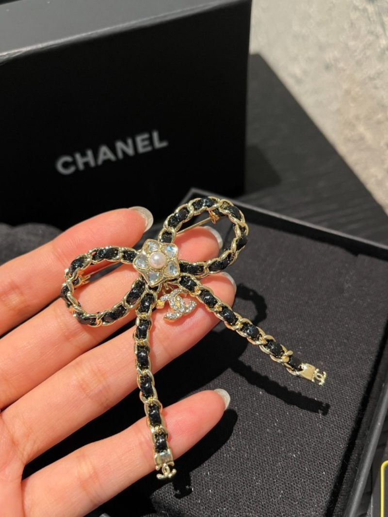 D195   New fashionable brooch bow jewelry