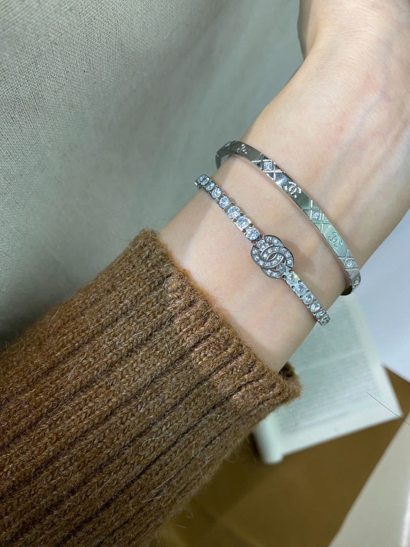 S454  Women's new titanium steel bracelet jewelry