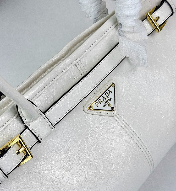LPP42 bag 32-16-12cm Hand bag