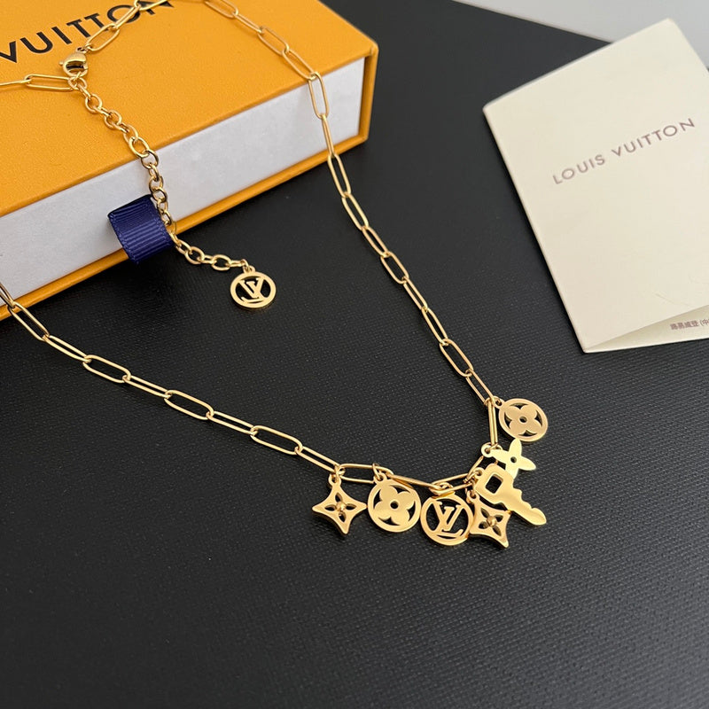 X626  Women's Titanium Steel Square Flower Round Flower Key Necklace Jewelry
