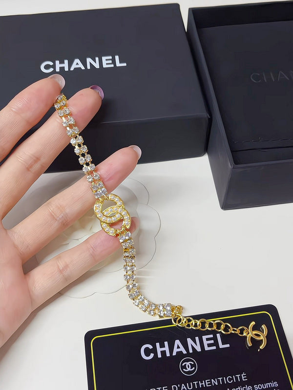L193  Ladies' diamond bracelet jewelry