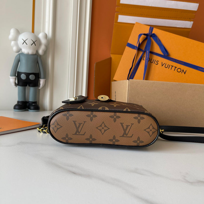 LLP221 Shoulder Bag 19-11-6.5CM Bags