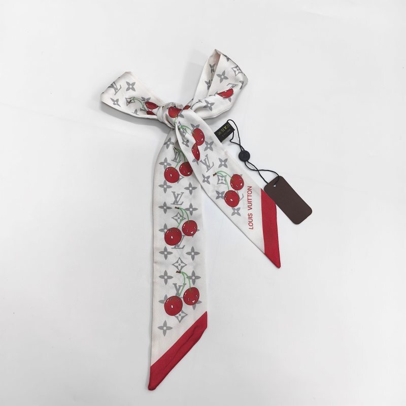 XLC11 Silk satin 120-5CM Scarf