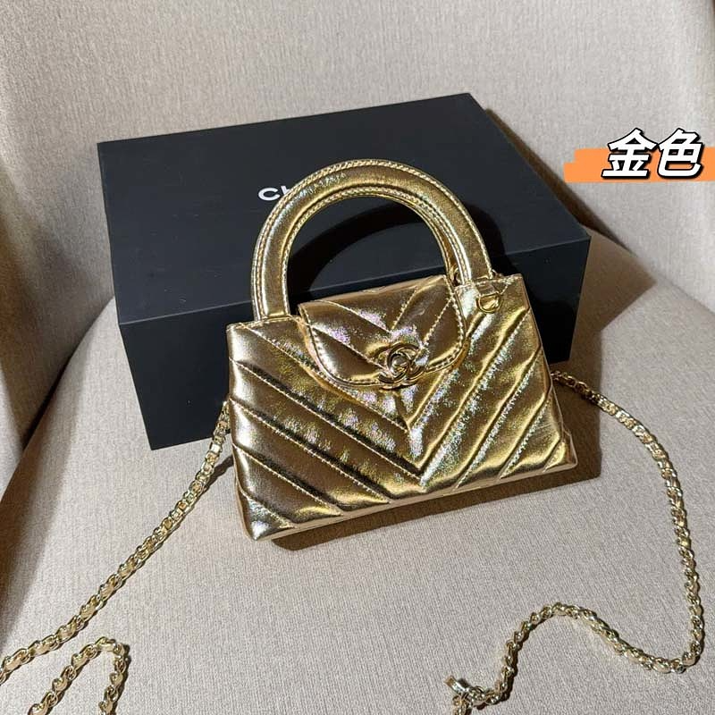 LCP114Shoulder bags 19-12-6CM with box