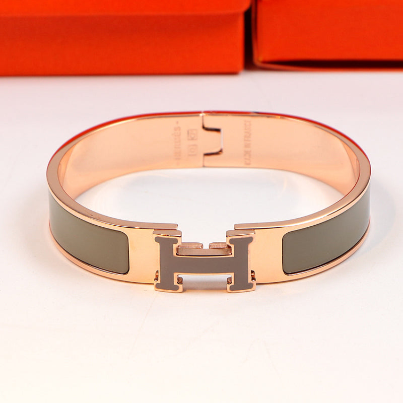 HB3 Classic stainless steel bracelet with H logo, high-quality jewelry