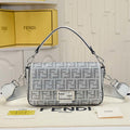 LFP36 bag 27-15-6CM Shoulder bags